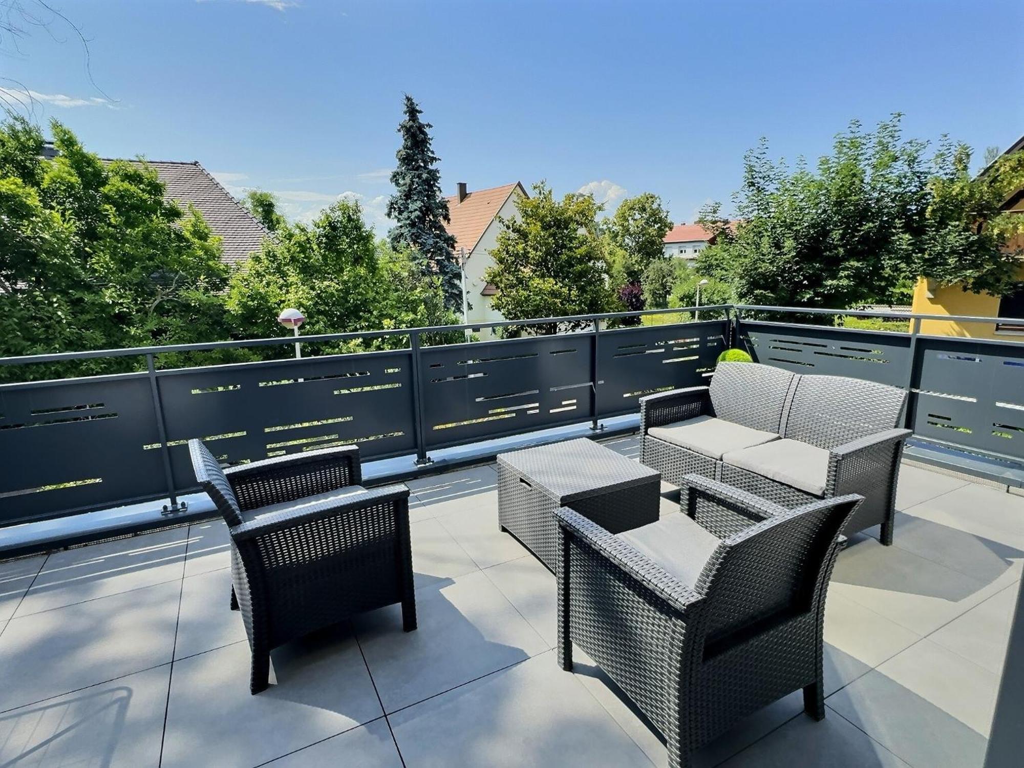 Appartement Alsace Neuf Garage, Parking Et Terrasse Colmar Exteriér fotografie